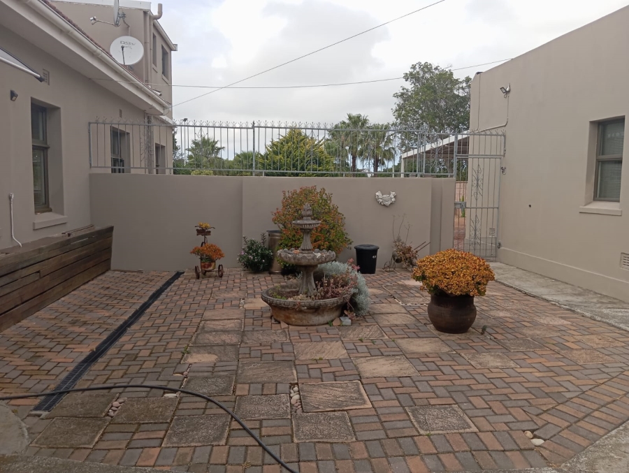 4 Bedroom Property for Sale in Walmer Eastern Cape
